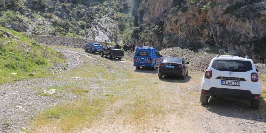 Manisa Spil Dağı'nda erkek cesedi bulundu