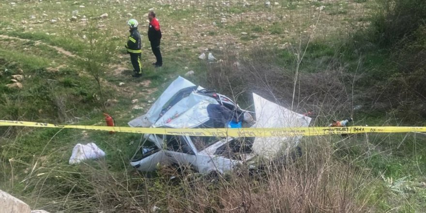 Denizli'de trafik kazasında vefat eden 3 kişi defnedildi