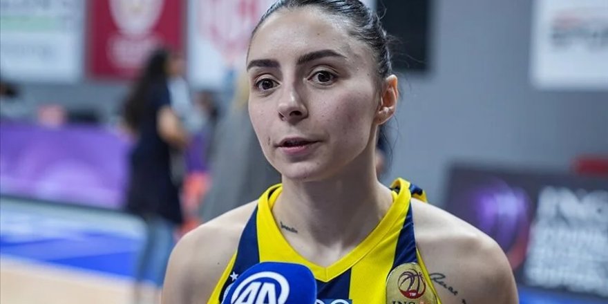 Fenerbahçe Alagöz Holding'in kaptanı Alperi, taraftar desteğinin önemine vurgu yaptı