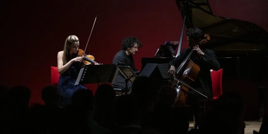 "Bosphorus Trio" başkentli müzikseverlerle buluştu