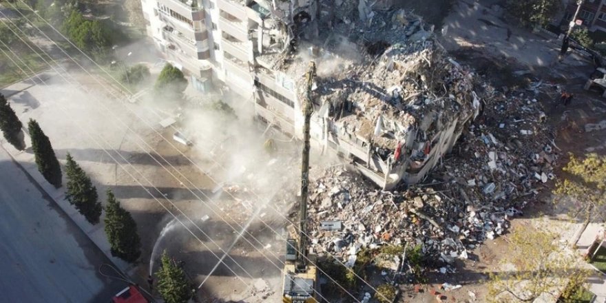 İzmir'deki depremde yıkılan Cumhuriyet Sitesi C Blok'a ilişkin davada karar
