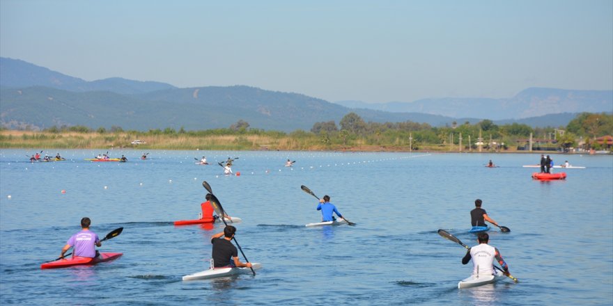 Muğla'da düzenlenen kano yarışları sona erdi