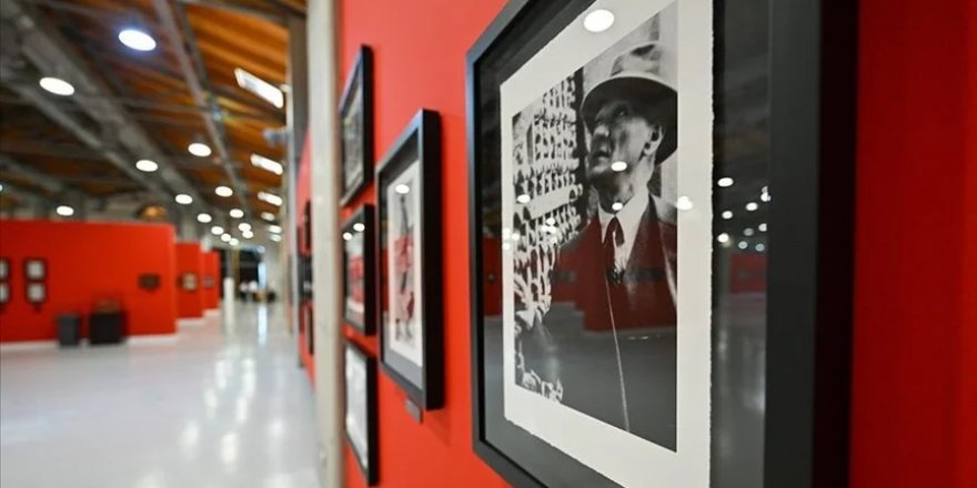 Ankara'da "Karanlıkta Akan Bir Yıldız: Mustafa Kemal Atatürk" sergisi açıldı