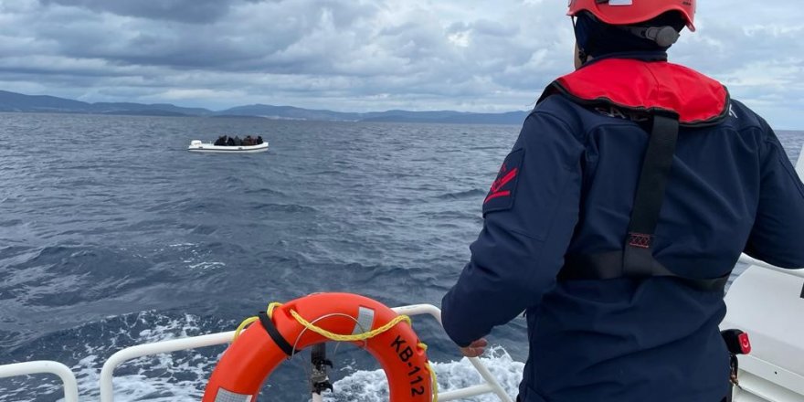 Aydın'da Türk kara sularına itilen 6 düzensiz göçmen kurtarıldı, 1 kişi öldü