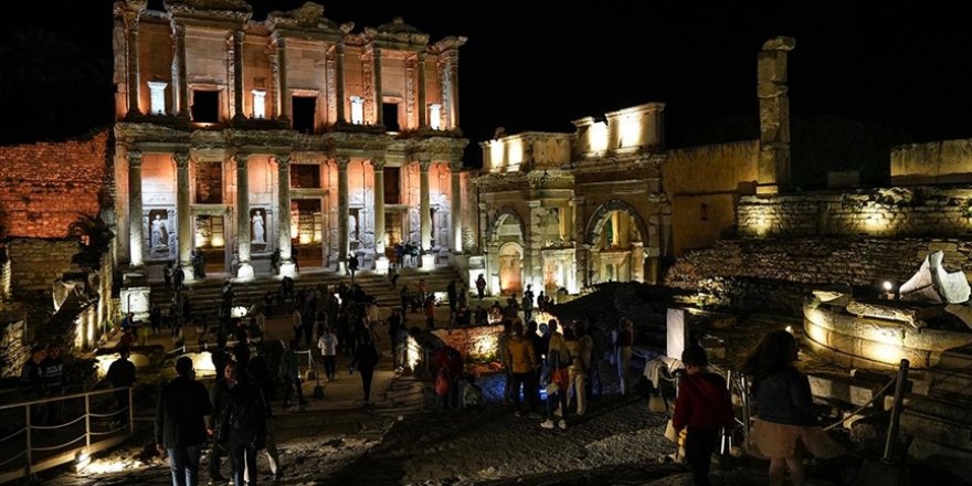 Efes Antik Kenti'nde "gece müzeciliği" tanıtım toplantısı yapıldı