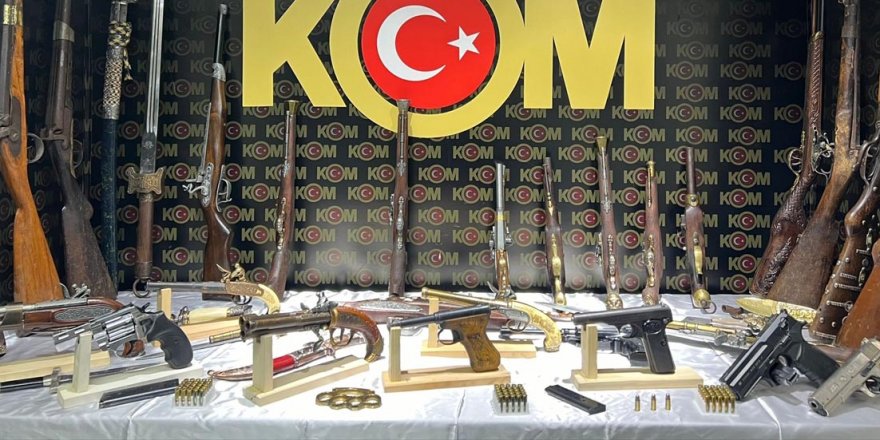 İzmir'de yasa dışı silah ticareti operasyonunda 1 kişi yakalandı