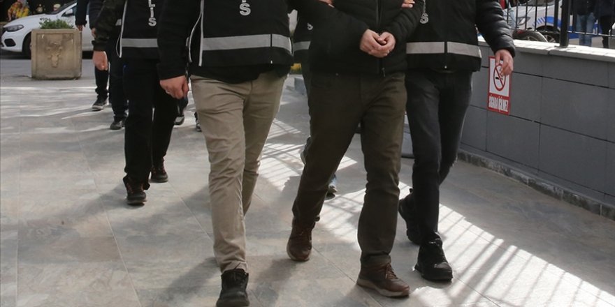 Ankara'da 15 FETÖ firarisi yakalandı