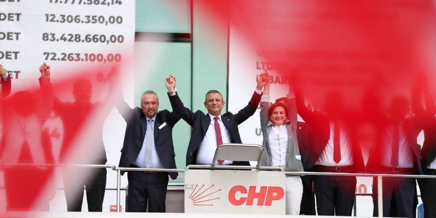 CHP Genel Başkanı Özel, Uşak'ta konuştu