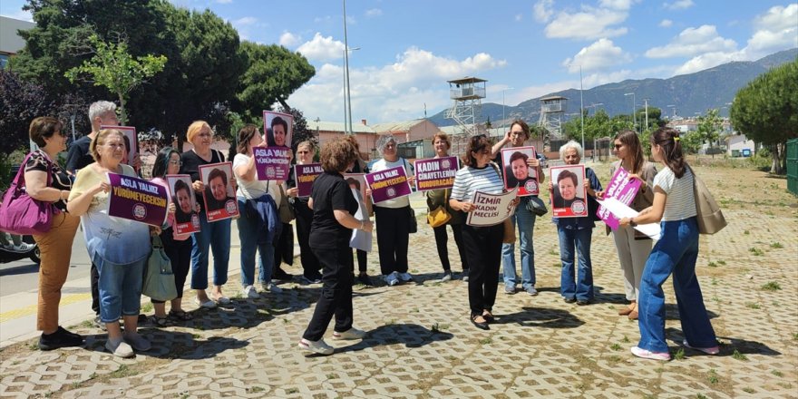 İzmir'de tartıştığı eşini bıçaklayarak öldüren sanığın yargılanmasına devam edildi