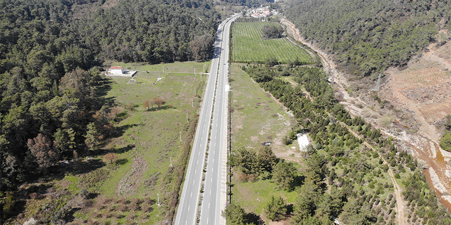 Marmaris’te imara açılan yer için, 7 meclis üyesi dava açtı