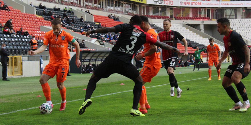 Gaziantep FK: 2 - Medipol Başakşehir: 0