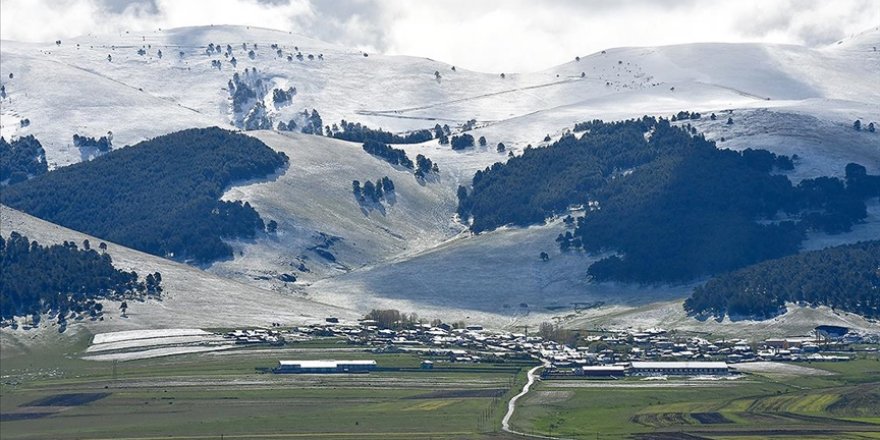 Mayısta en düşük sıcaklık Erzurum ve Sarıkamış'ta, en yüksek sıcaklık Ceylanpınar'da ölçüldü