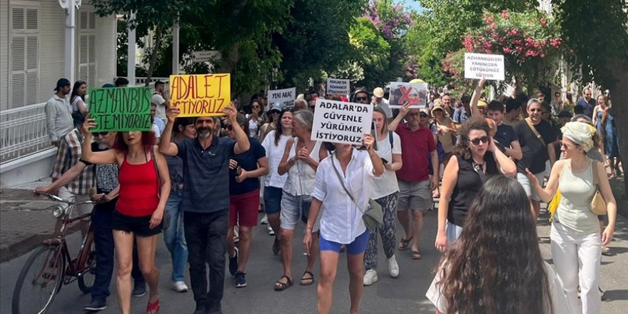 Adalar'da İETT'ye minibüs tepkisi