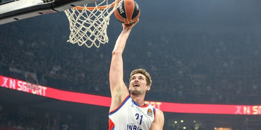 Anadolu Efes, Alman basketbolcu Tibor Pleiss'a veda etti