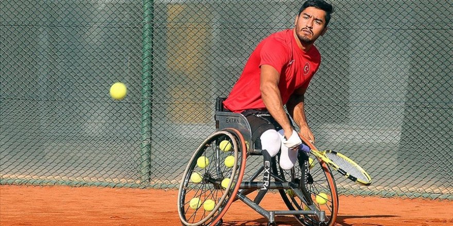 Para tenisçi Ahmet Kaplan, dünya 6'ncılığına yükselerek kariyer rekoru kırdı