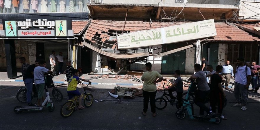 İsrail güçleri, işgal altındaki Batı Şeria'nın Kalkilya kentine baskın düzenledi
