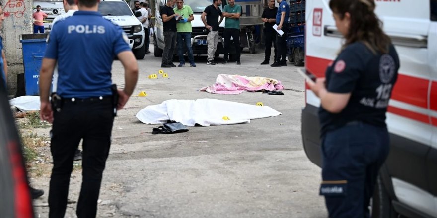 Adana'da bir kişi karısını, kayınpederini, kayınvalidesini ve kayınbiraderini öldürdü