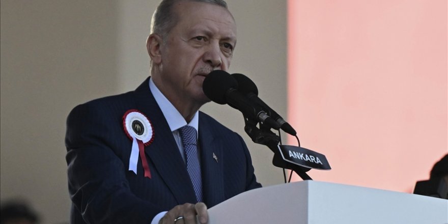 Cumhurbaşkanı Erdoğan: Türkiye gibi bir devleti ırkçı, lümpen faşizmin sığ sularına hapsetmeye kimsenin gücü yetmez