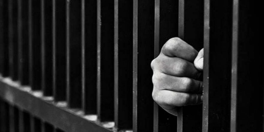 İzmir'de DEAŞ operasyonunda yakalanan 3 zanlı tutuklandı