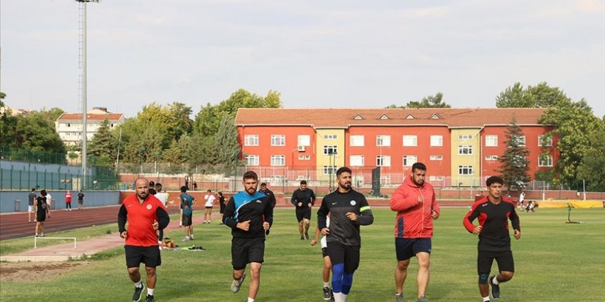 Kumlucalı başpehlivan Orhan Okulu, altın kemeri Antalya'ya ebedi götürmek istiyor