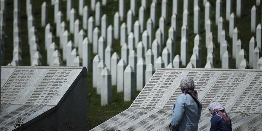 Srebrenitsa'da bu yılki anma törenlerinde 14 soykırım kurbanı toprağa verilecek