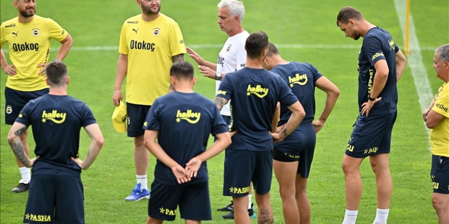 Fenerbahçe'de teknik direktör Mourinho'nun motivasyonu en üst düzeyde