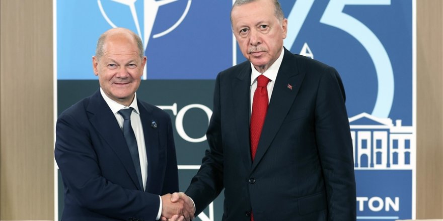 Cumhurbaşkanı Erdoğan, Almanya Başbakanı Scholz ile bir araya geldi