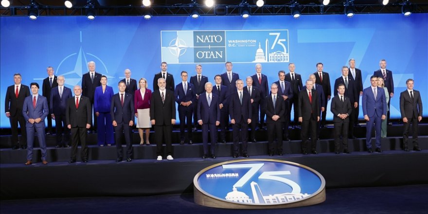 NATO Zirvesi'nin ilk oturumu yapıldı