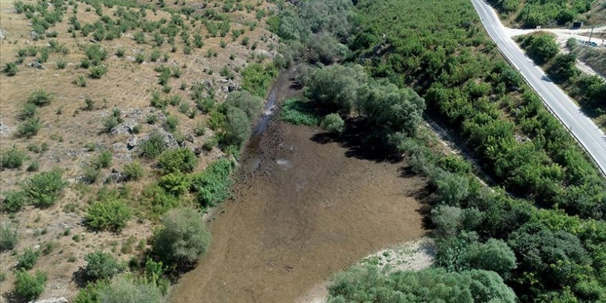 Kırklareli'nde aşırı sıcaklar Teke Deresi'ni susuz bıraktı