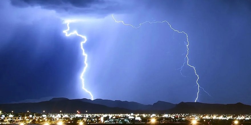 Meteoroloji'den son dakika şiddetli sağanak uyarısı: 20 şehre sarı alarm