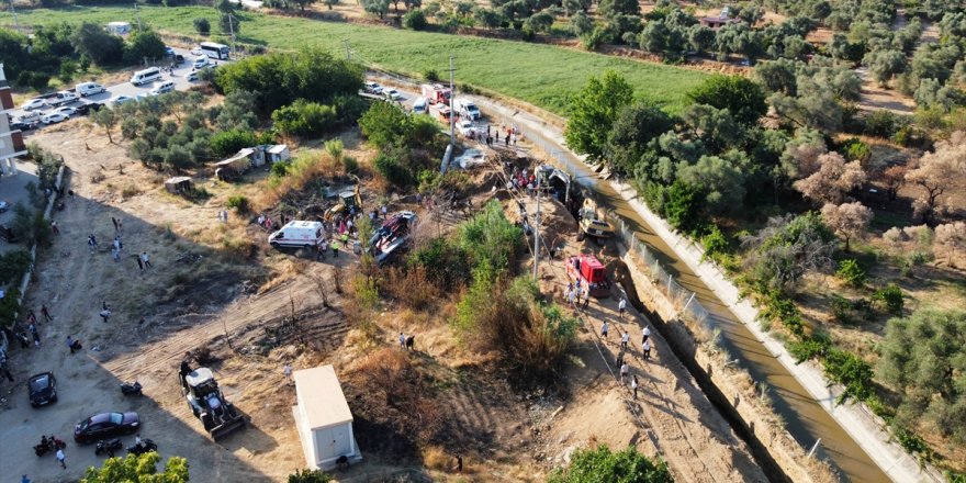 Aydın'da içme suyu hattı kazı çalışmasındaki göçükte 3 kişi öldü