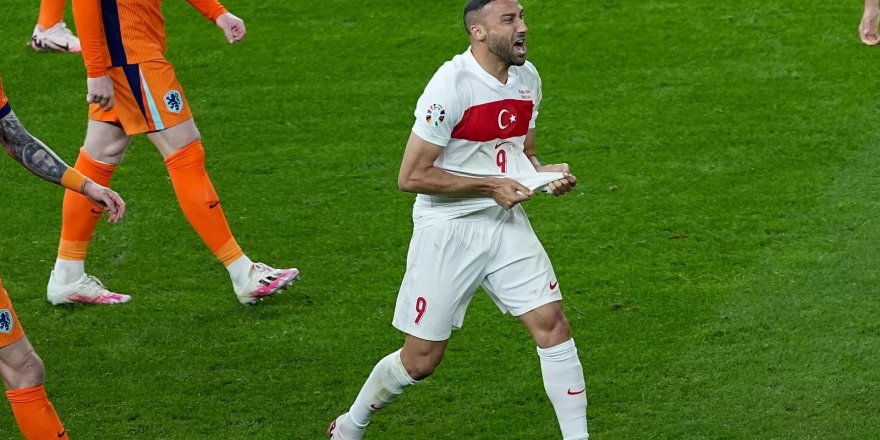 Fenerbahçe, Cenk Tosun transferini açıkladı