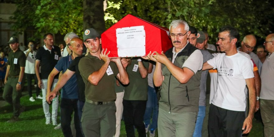 İzmir'deki orman yangınında şehit olan Orman İşletme Müdürü Dönertaş için tören düzenlendi