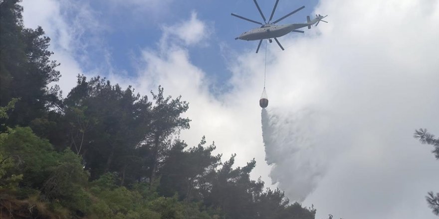 Hatay'da çıkan orman yangınına müdahale ediliyor