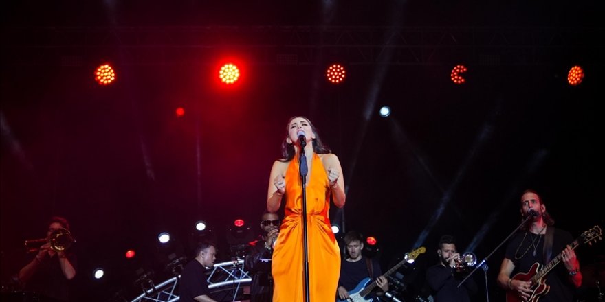 Karsu, Ankara'da konser verdi