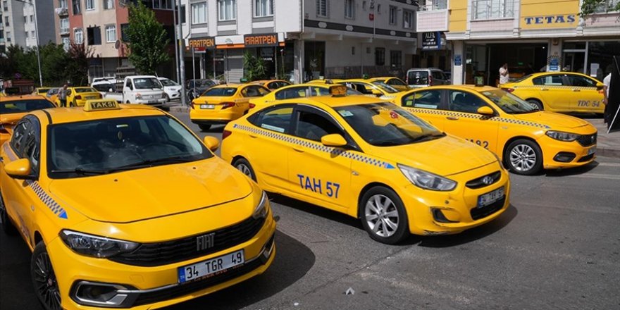 İstanbul'da taksimetre güncelleme kuyruğu sürüyor