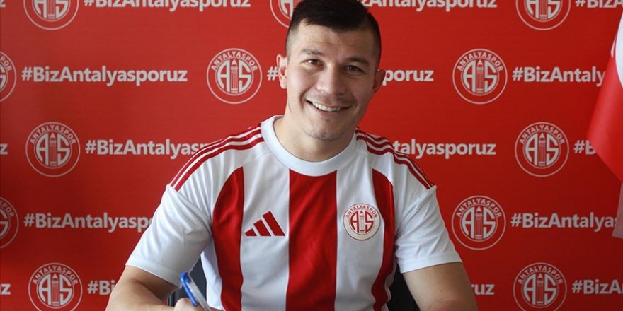 Antalyaspor, Paraguaylı forvet Samudio'yu transfer etti