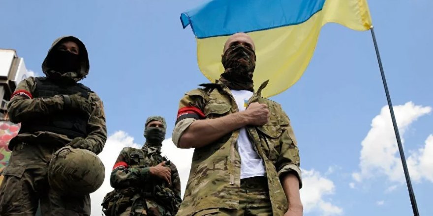 Donetsk: Ukraynalı aşırı sağcı radikaller provokasyon için Donbass'ta