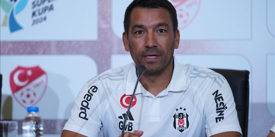 Beşiktaş Teknik Direktörü Bronckhorst: Kupayı kazanmak için elimizden geleni yapacağız