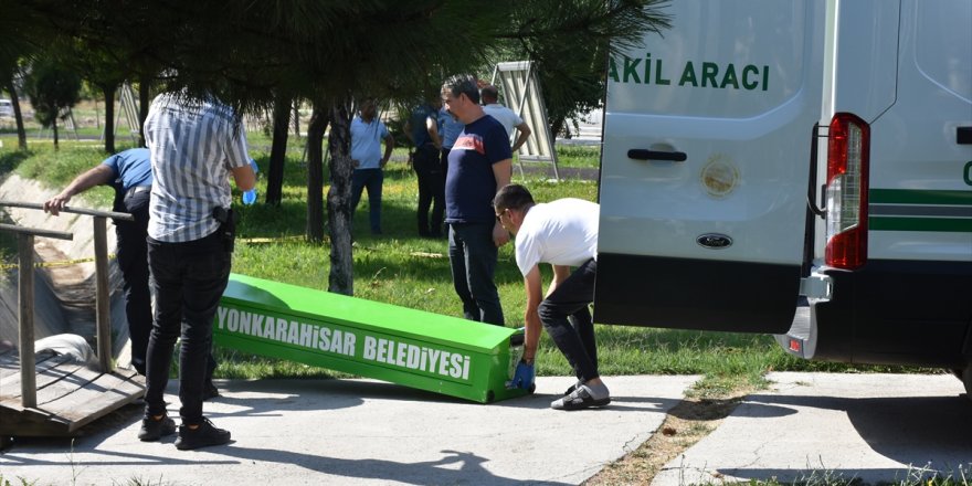 Afyonkarahisar'da kız arkadaşını bıçakla öldüren şüpheli yakalandı