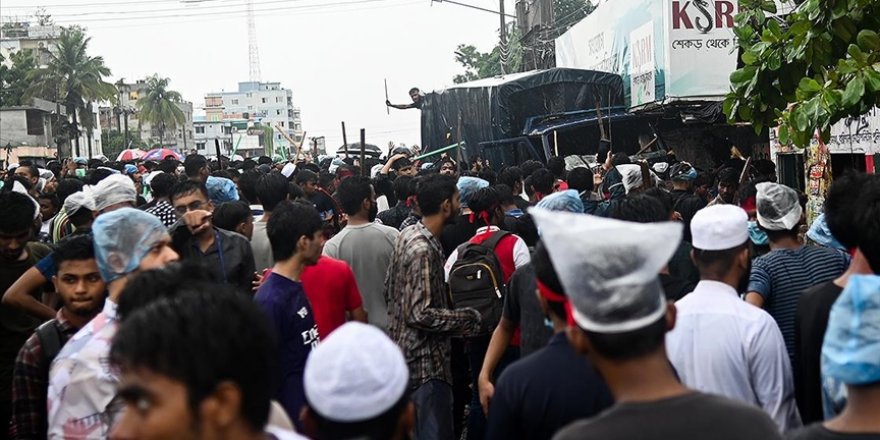 Bangladeş'te hükümet karşıtı protestolarda çıkan şiddet olaylarında ölenlerin sayısı 93'e yükseldi