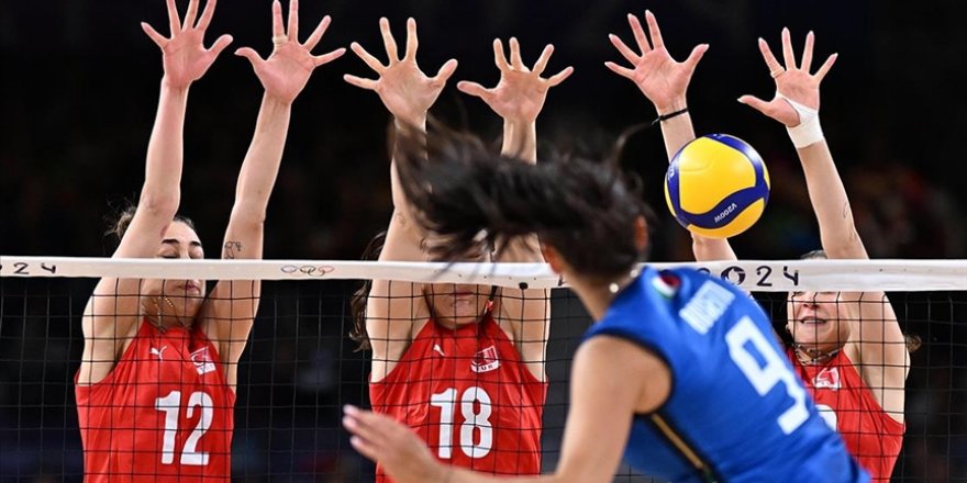 A Milli Kadın Voleybol Takımı'nın Paris 2024 yarı finaldeki rakibi İtalya oldu