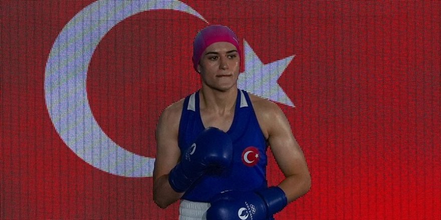 Milli boksör Esra Yıldız Kahraman, Olimpiyat Oyunları'nda bronz madalya kazandı