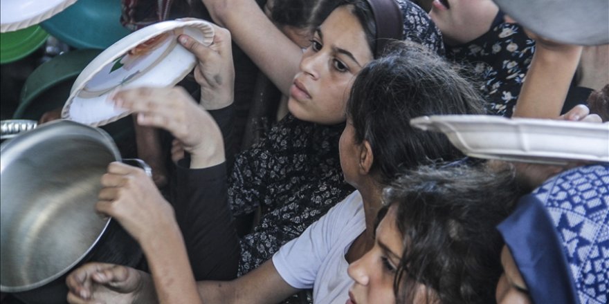 Filistin, Gazzelilerin açlıktan ölmesinin "haklı" olabileceğini ima eden İsrailli Bakanı kınadı