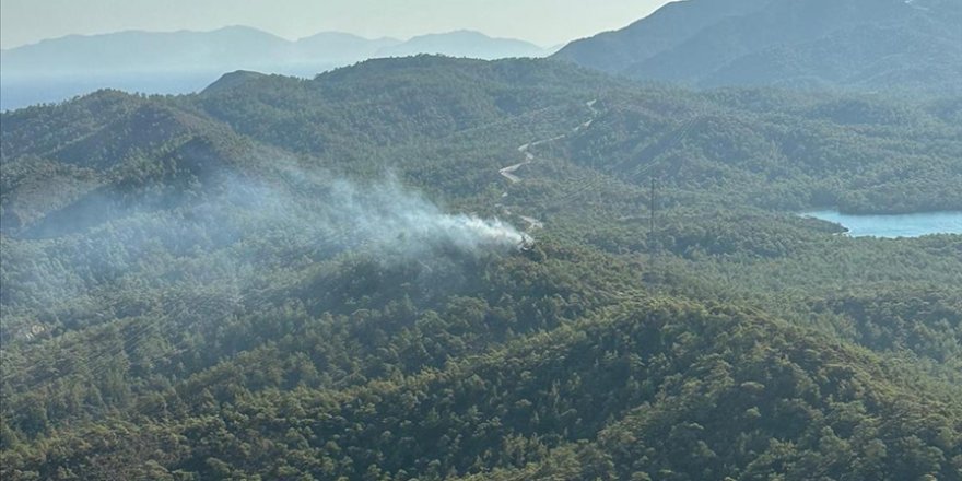 Marmaris'te çıkan orman yangını ekiplerin müdahalesiyle söndürüldü