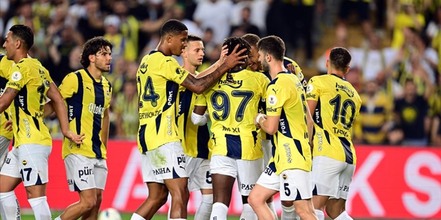 Fenerbahçe, UEFA Şampiyonlar Ligi'nde play-off turu için sahaya çıkacak