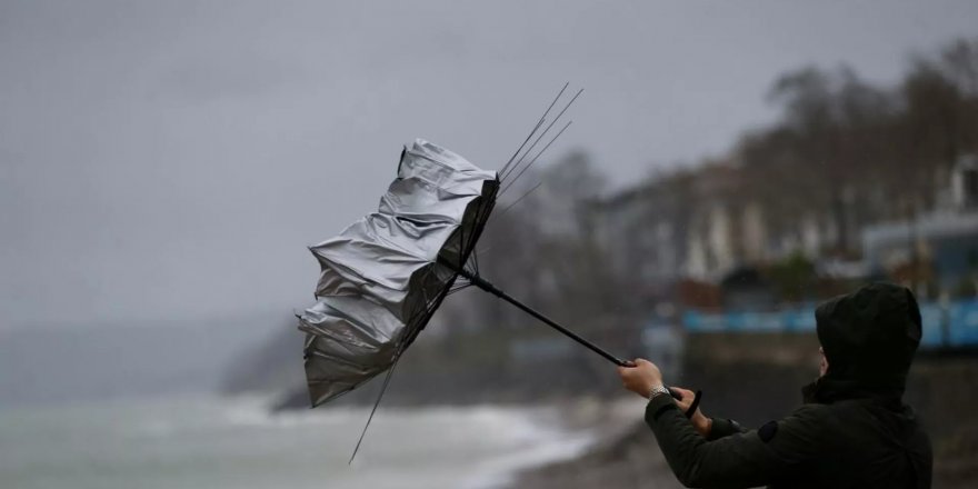 Meteoroloji uyardı, yangın bölgelerini de etkileyecek: Çok kuvvetli rüzgar ve sağanak yağış geliyor