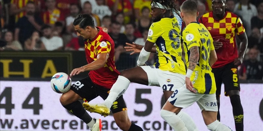 Göztepe karşısında 2-0'ı koruyamayan Fenerbahçe, İzmir'den 1 puanla dönüyor