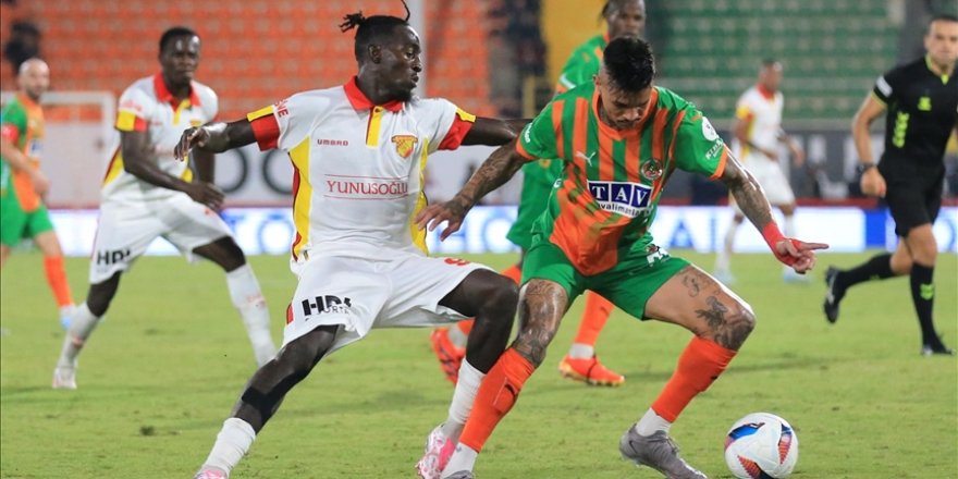 Corendon Alanyaspor ile Göztepe berabere kaldı