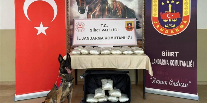 Siirt'te yolcu otobüsüne teslim edilen emanet bavulda 40 kilogram uyuşturucu bulundu